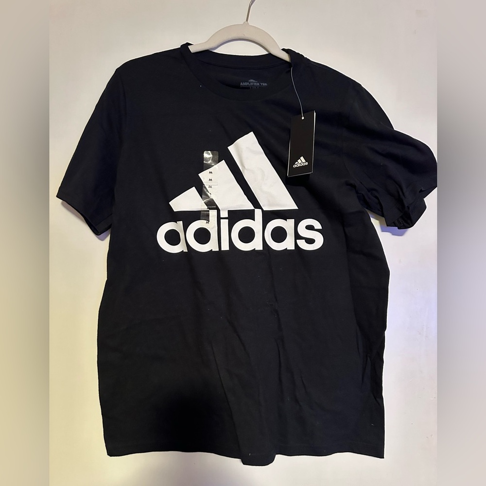 Men’s adidas t shirt size M